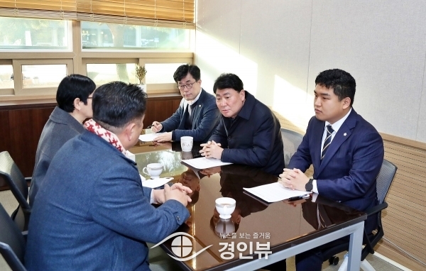 의왕시의회 민주당, “시체육회 직원명절휴가비 등 삭감 예산 부활 총력”