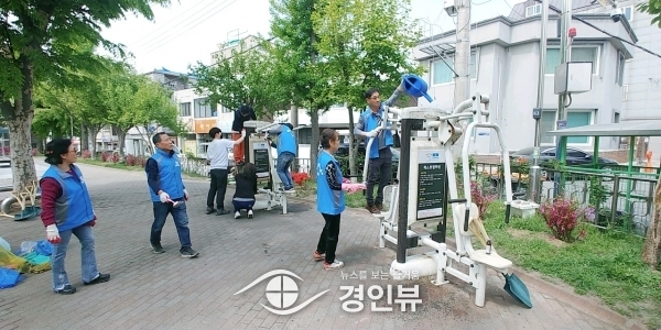 창전동바르기살기운동협의회, 북새말공원 환경정비 구슬땀